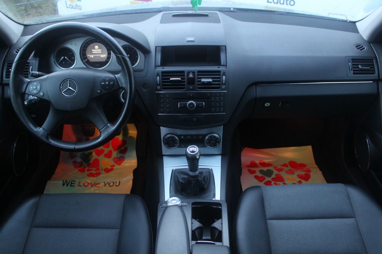 Mercedes-Benz C200 | 5
