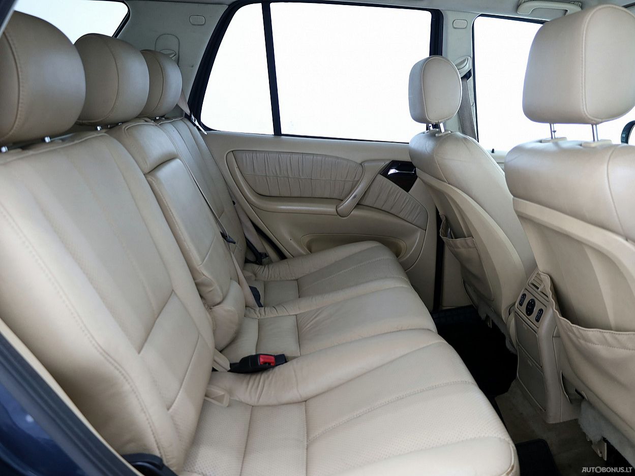 Mercedes-Benz ML270 | 6