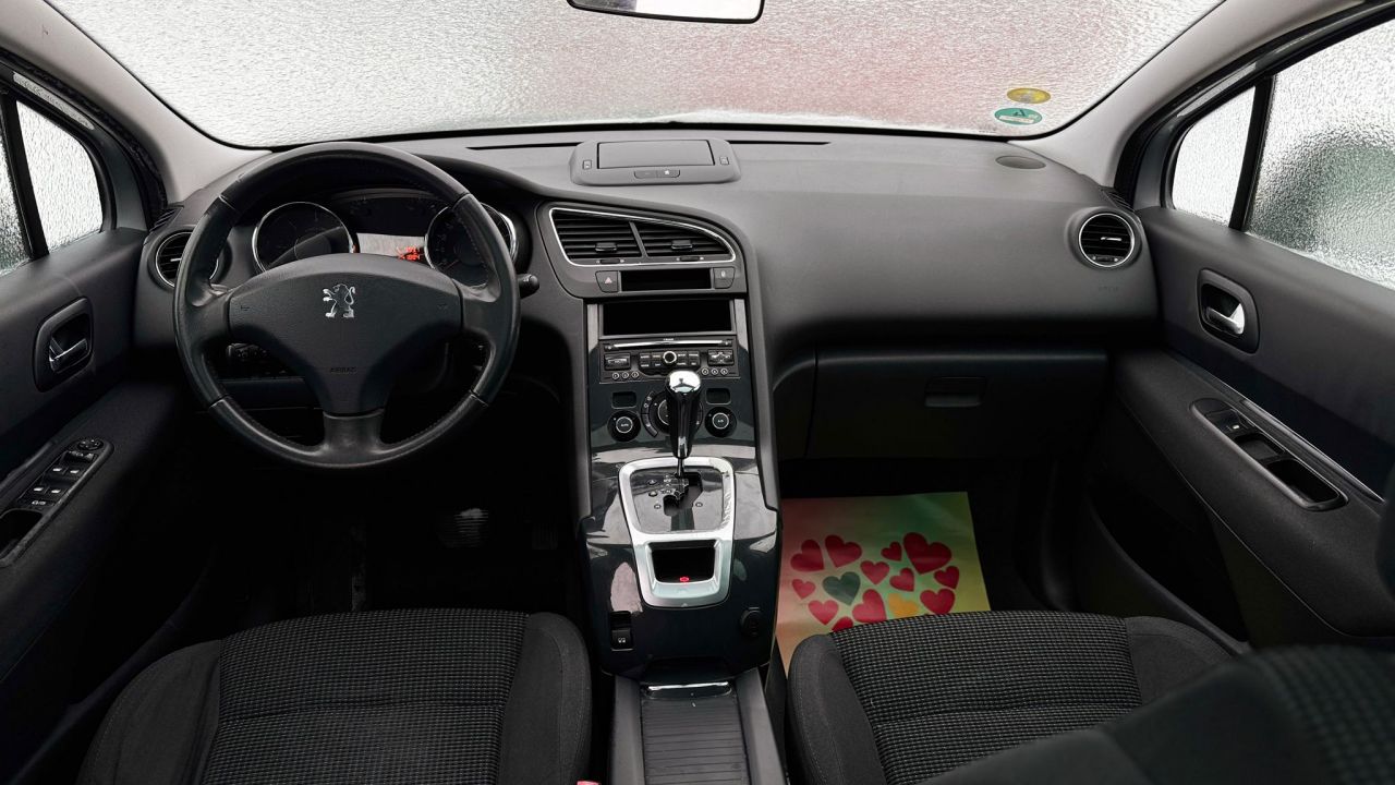 Peugeot 5008 | 7