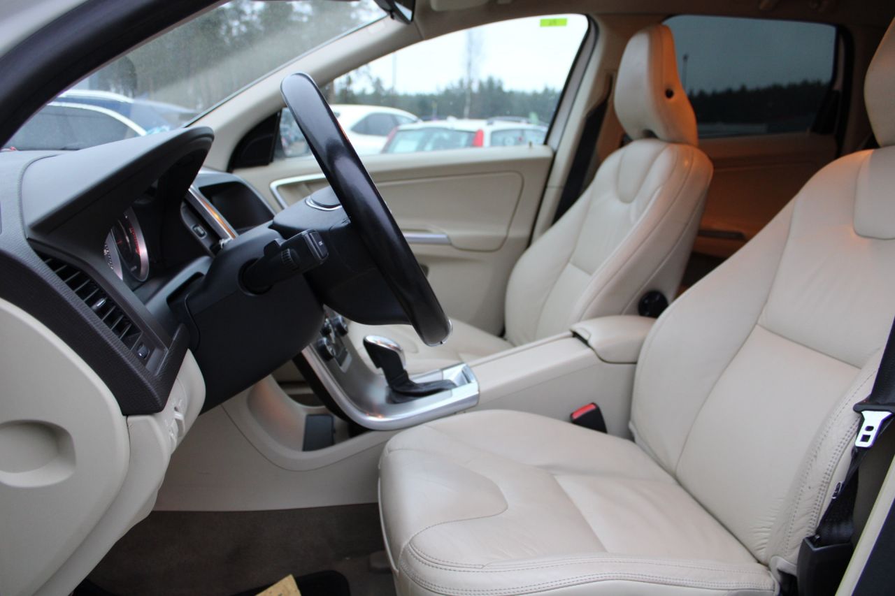 Volvo XC60 | 6