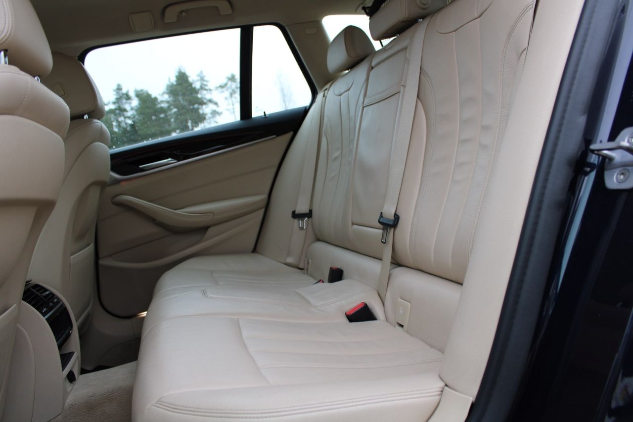 BMW 520 | 7