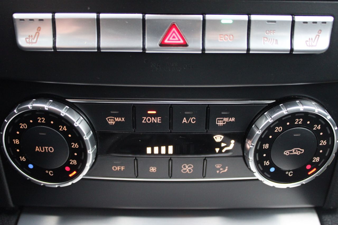 Mercedes-Benz C180 | 14