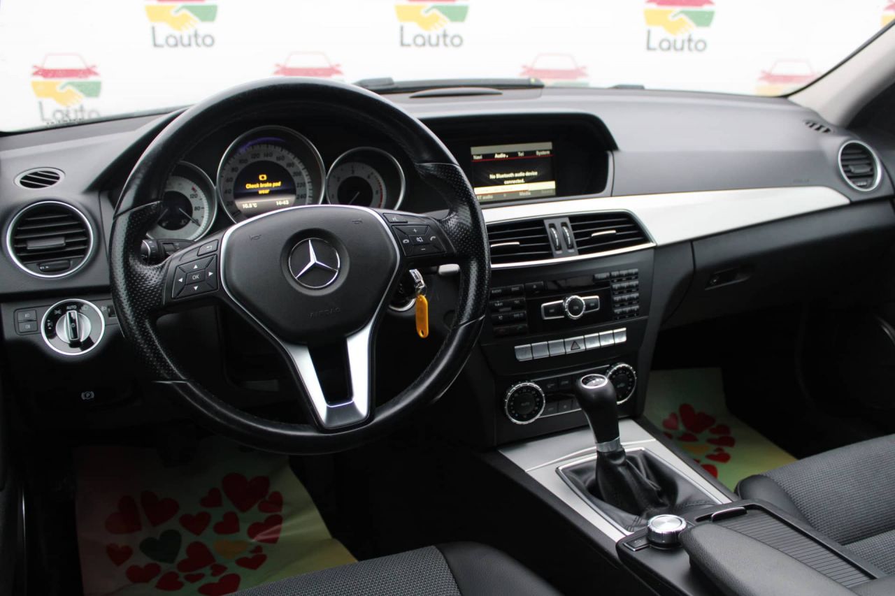 Mercedes-Benz C180 | 4