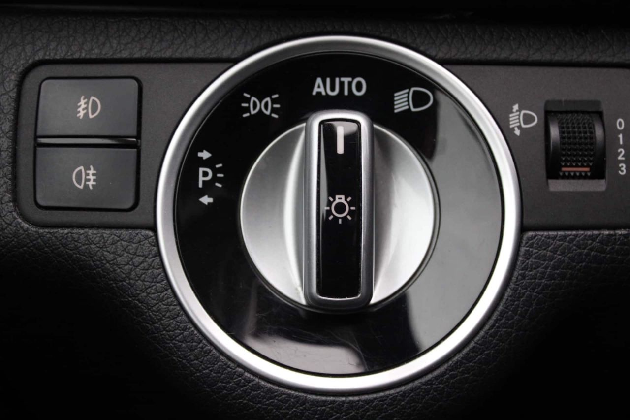 Mercedes-Benz C180 | 16