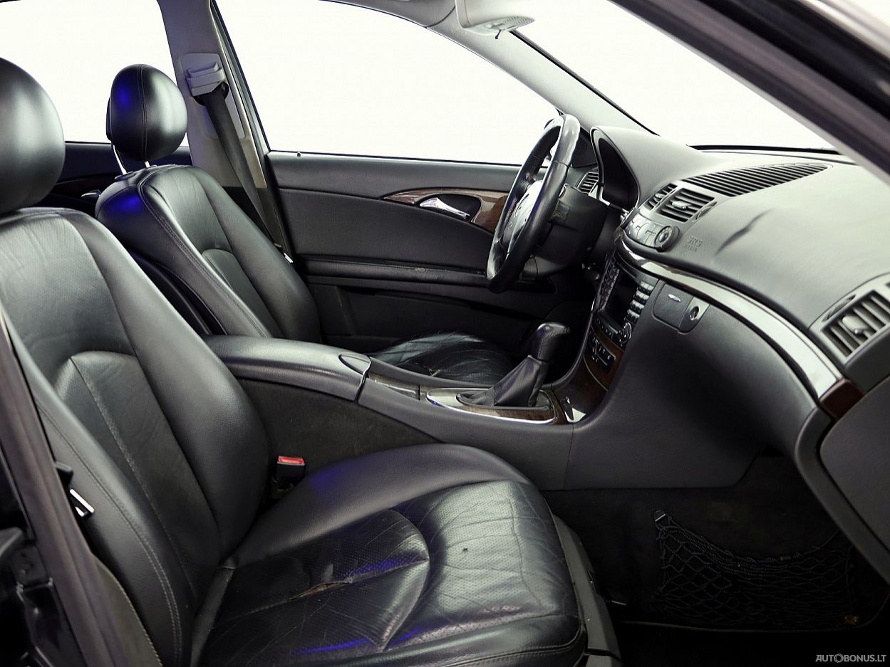 Mercedes-Benz E200 | 5