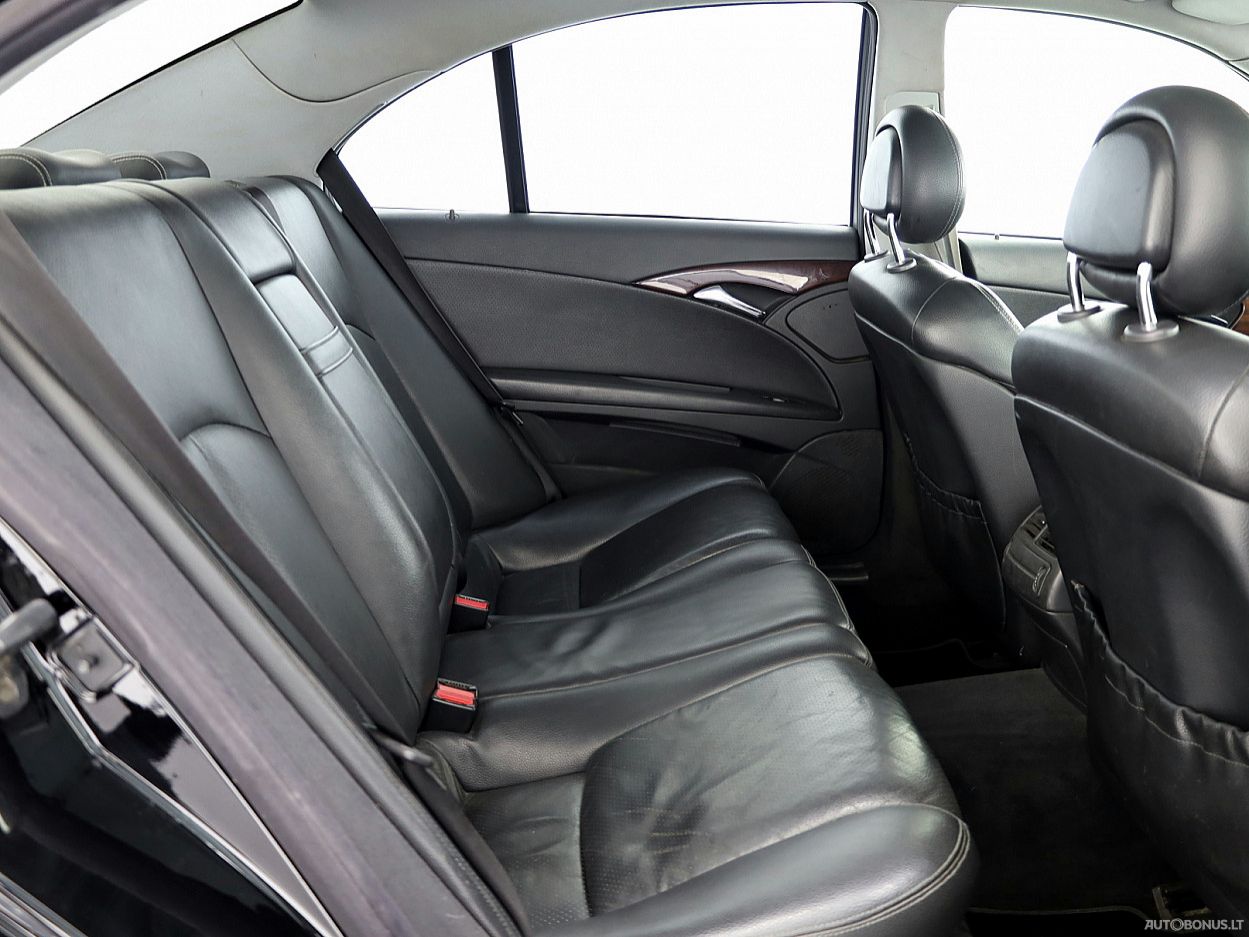 Mercedes-Benz E200 | 6