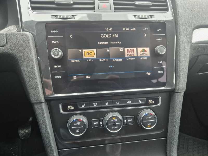 Volkswagen Golf | 10