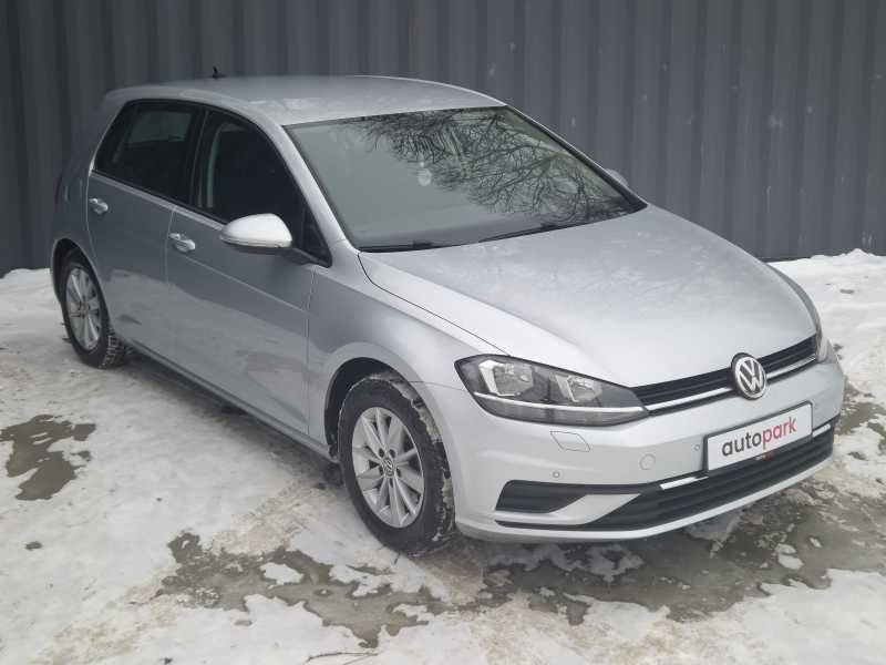 Volkswagen Golf | 1