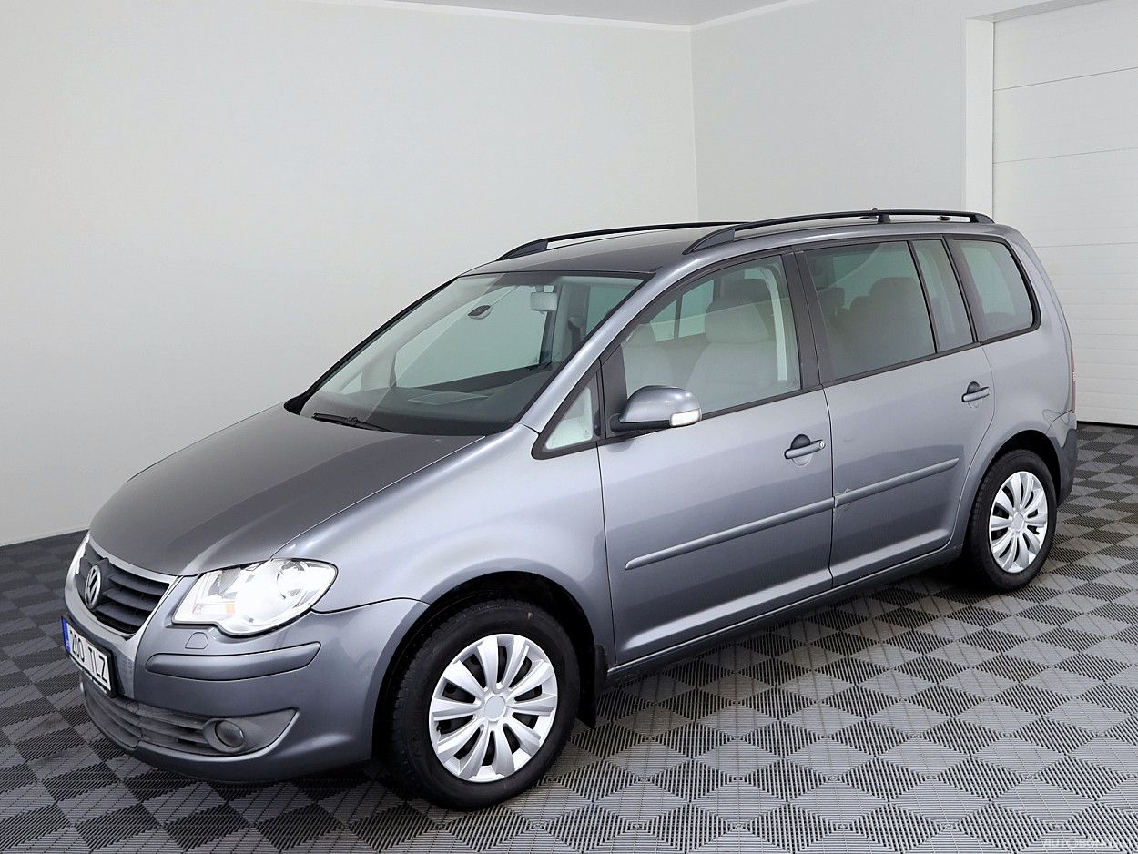 Volkswagen Touran | 1