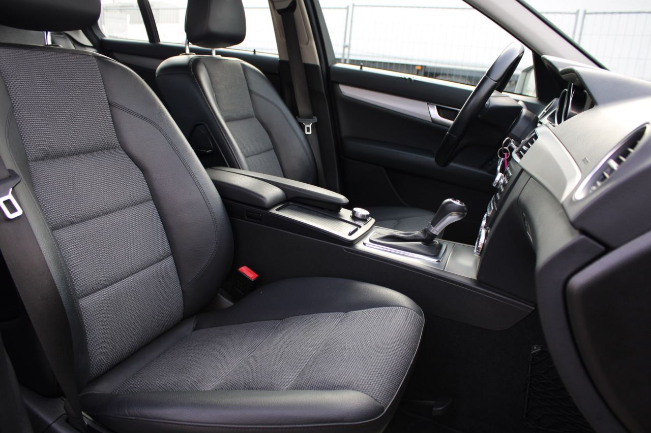 Mercedes-Benz C220 | 8