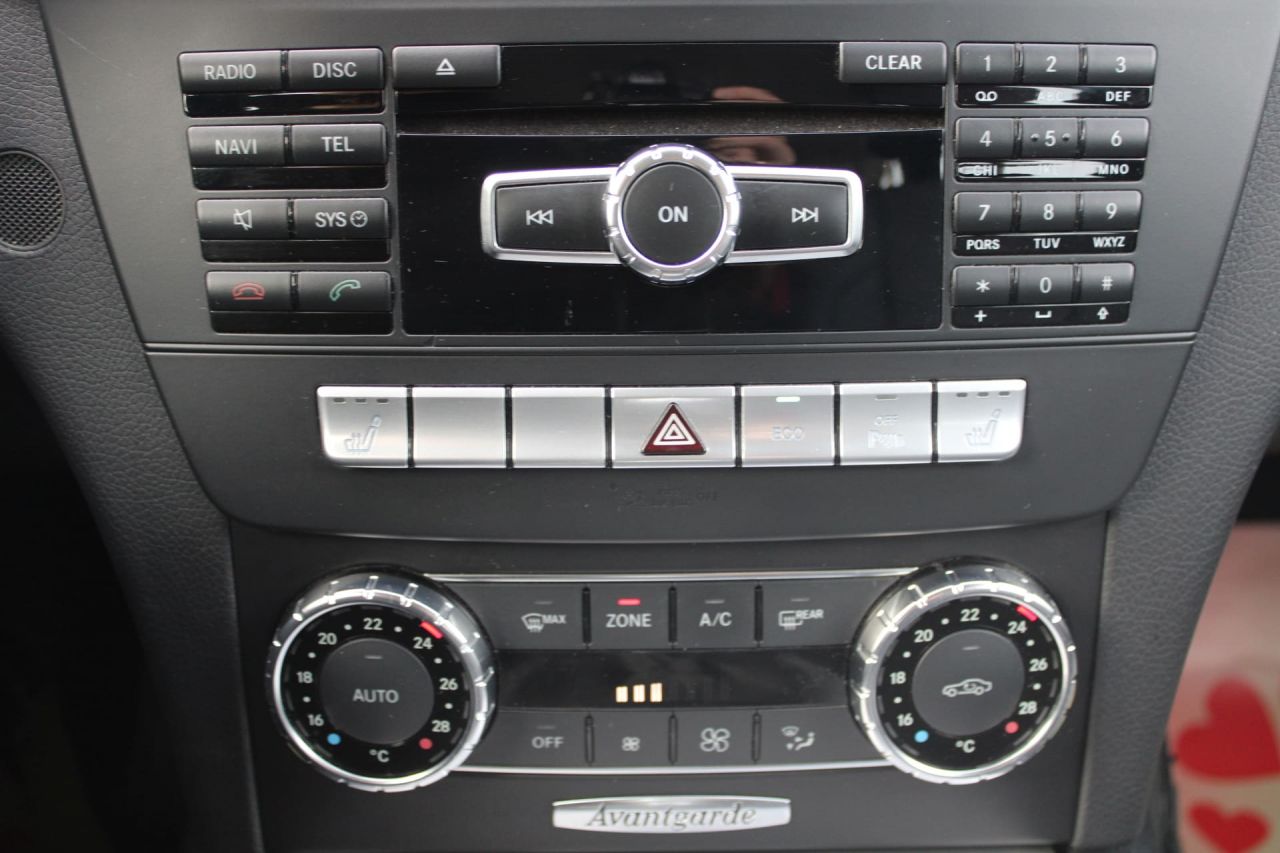 Mercedes-Benz C220 | 12