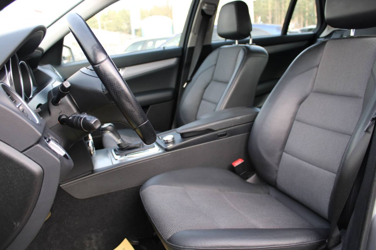 Mercedes-Benz C220 | 6