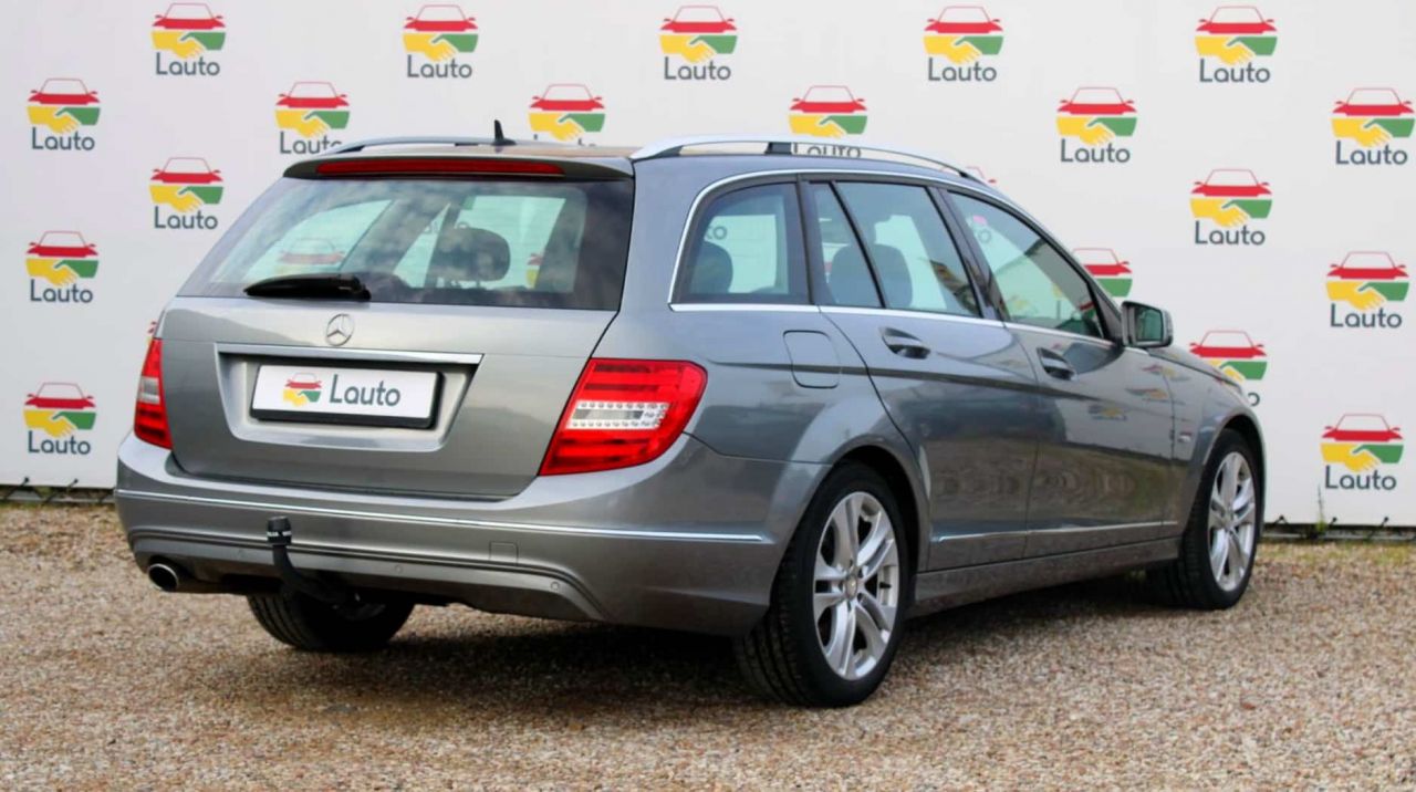 Mercedes-Benz C220 | 2