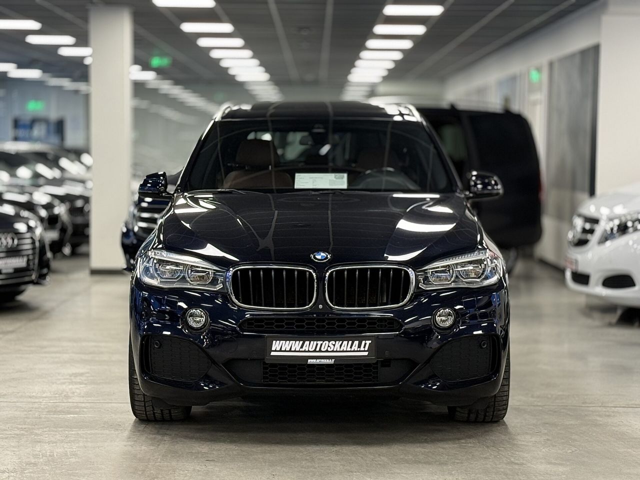 BMW X5 | 36