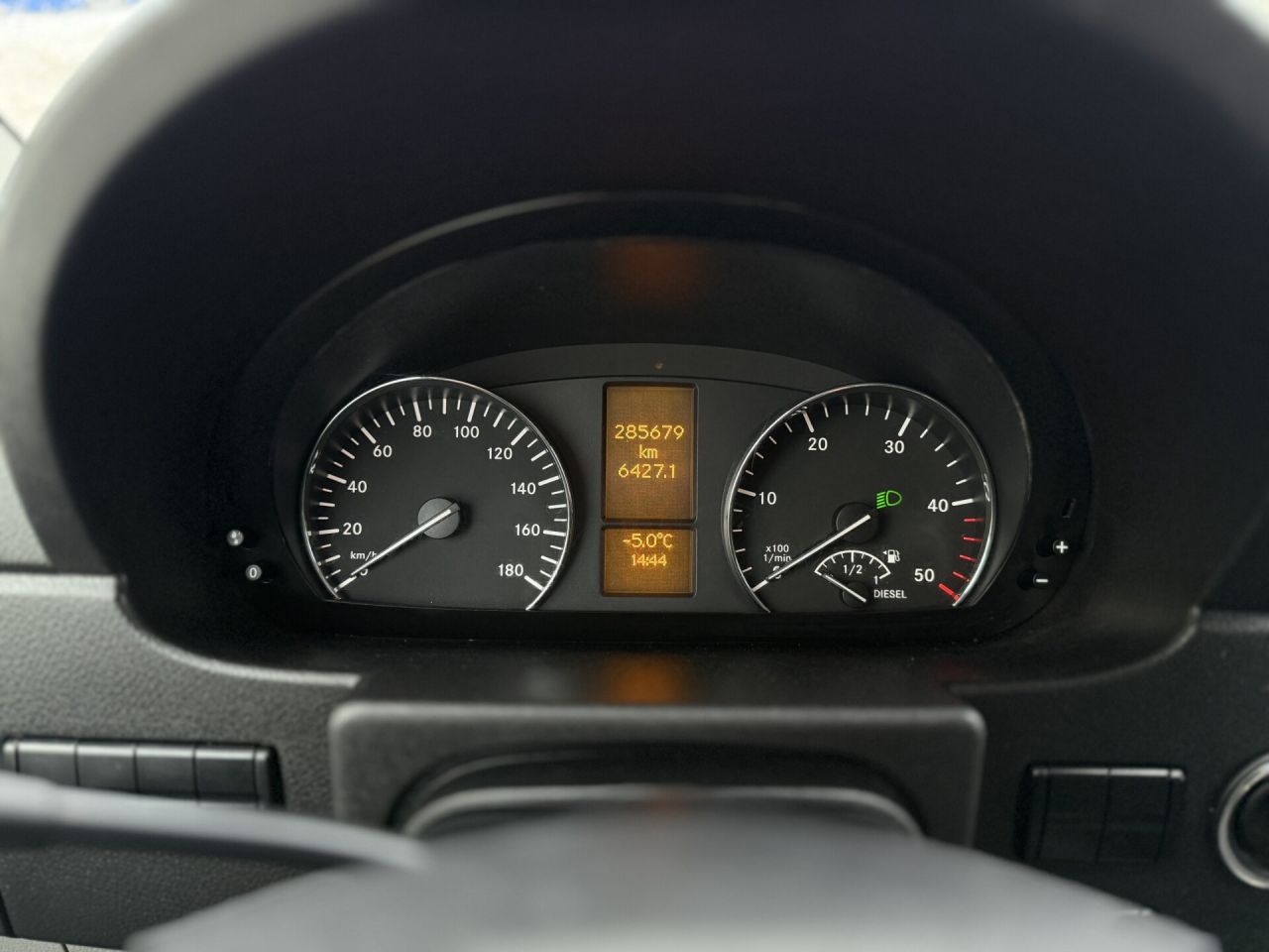 Mercedes-Benz Sprinter | 8