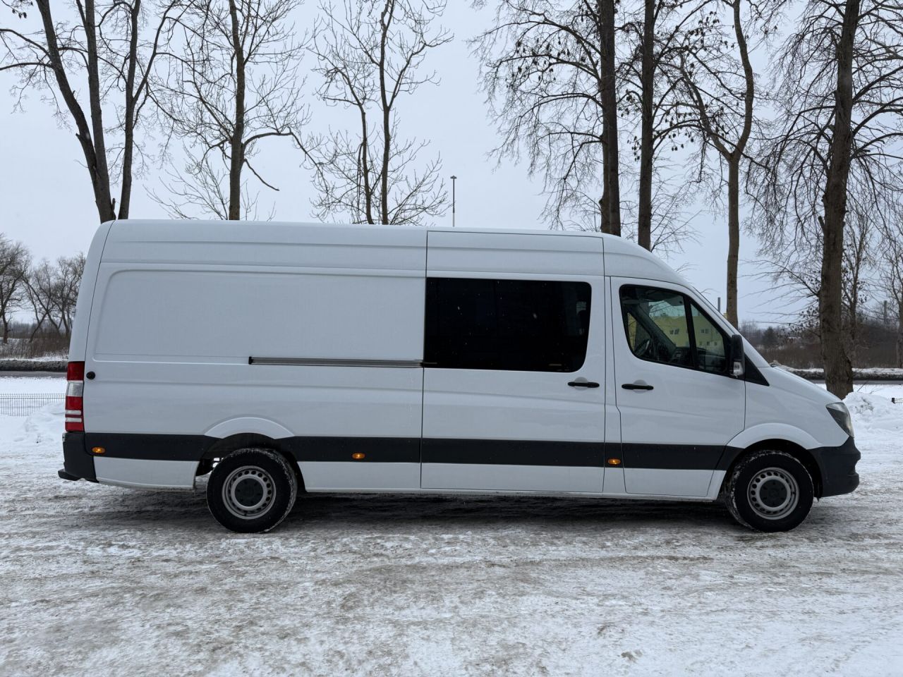 Mercedes-Benz Sprinter | 26