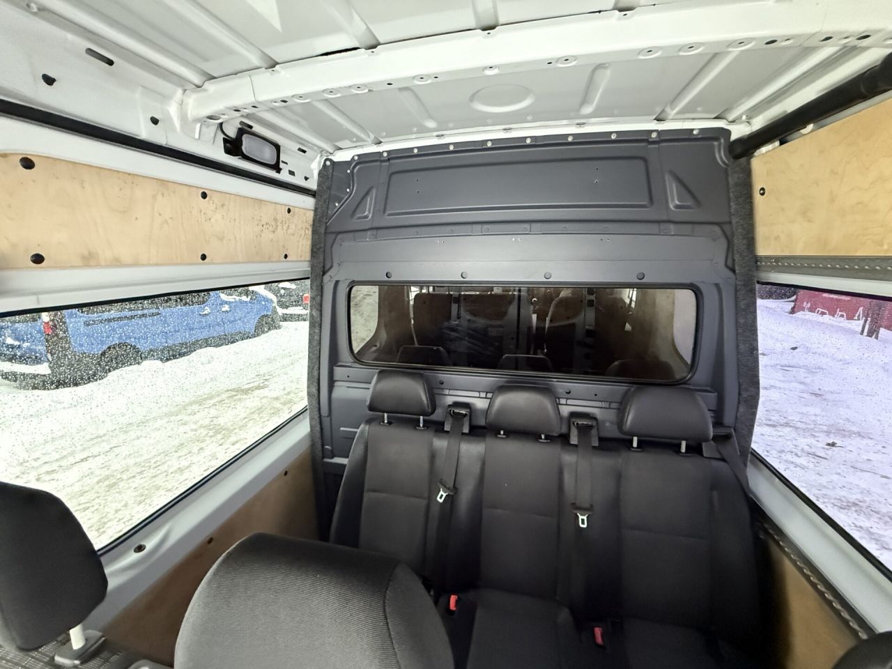 Mercedes-Benz Sprinter | 7