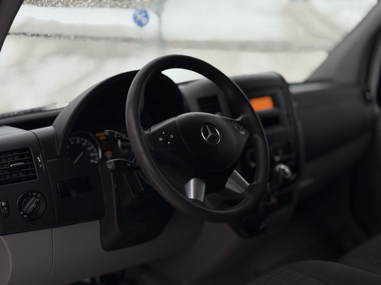 Mercedes-Benz Sprinter | 12