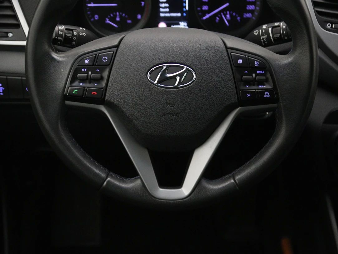 Hyundai Tucson | 16