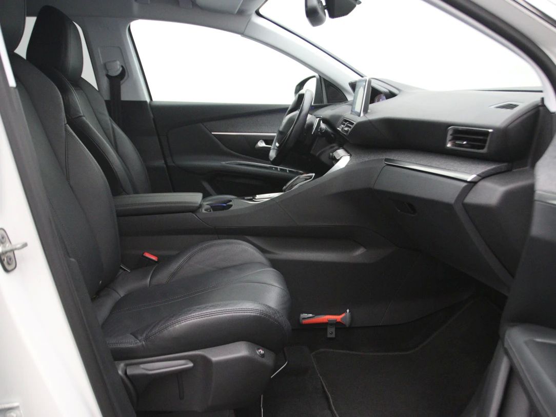 Peugeot 3008 | 13