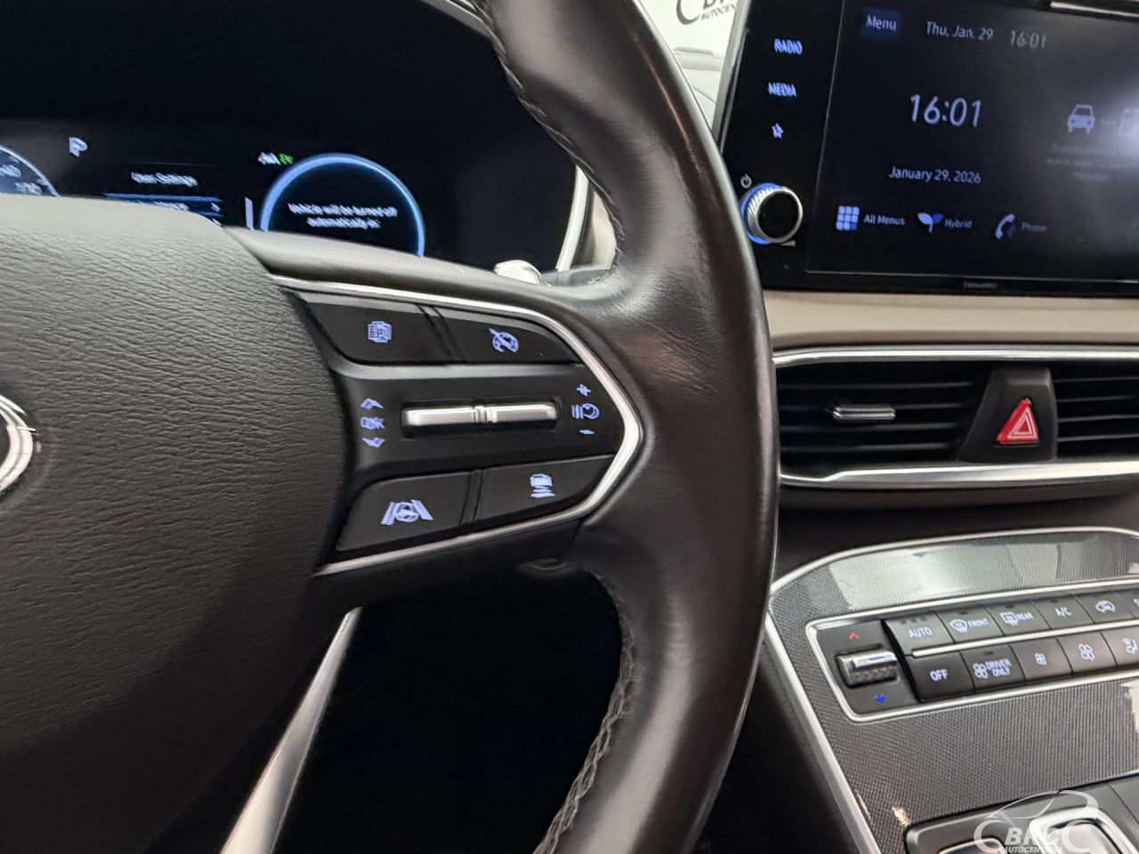 Hyundai Santa Fe | 27