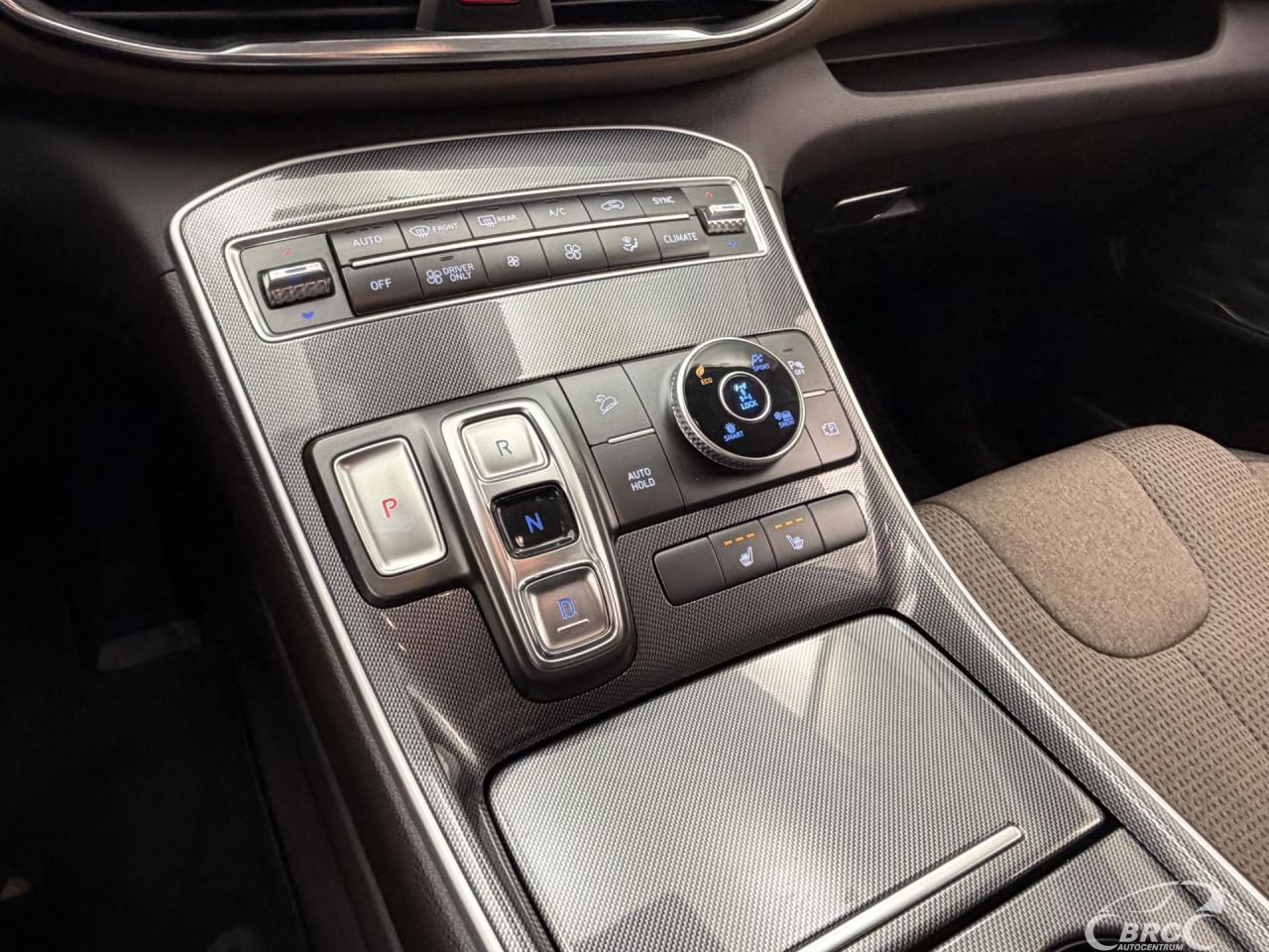 Hyundai Santa Fe | 24