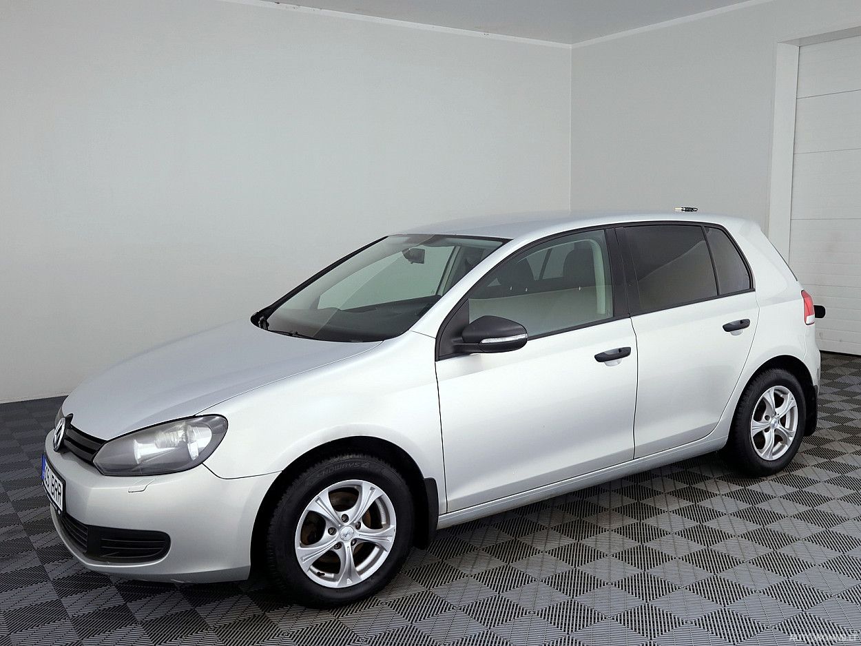 Volkswagen Golf | 1