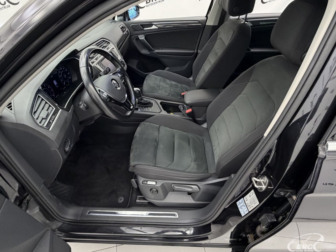 Volkswagen Tiguan | 18