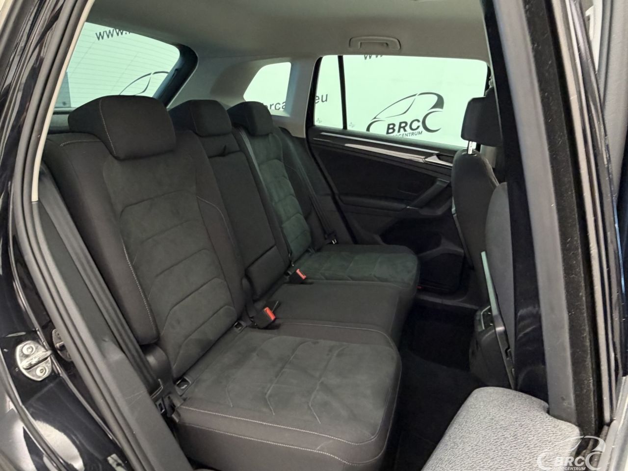Volkswagen Tiguan | 9