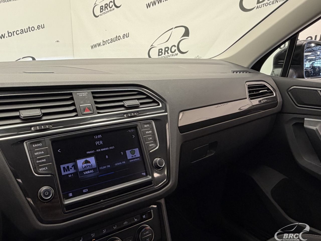 Volkswagen Tiguan | 25