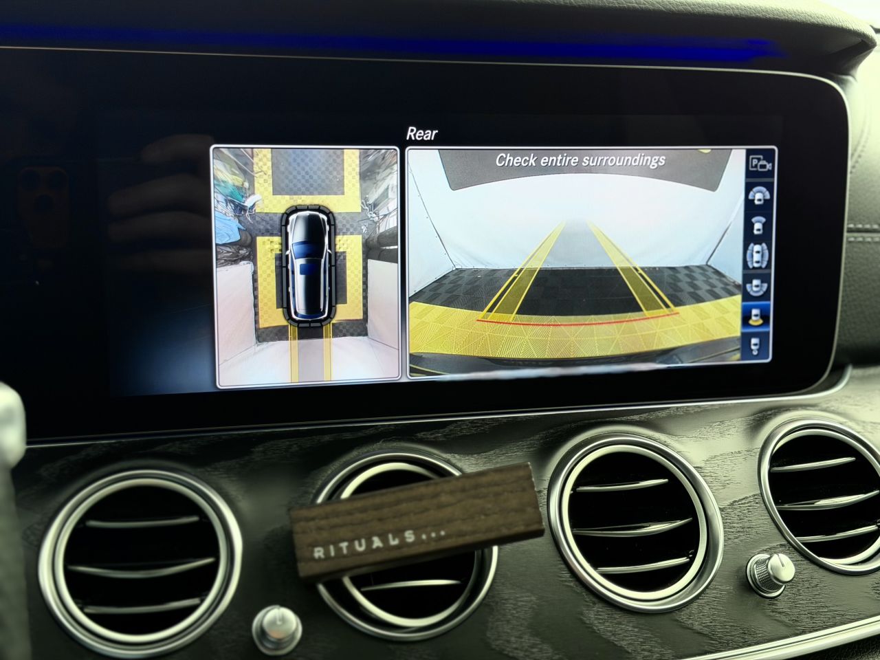 Mercedes-Benz E400 | 26