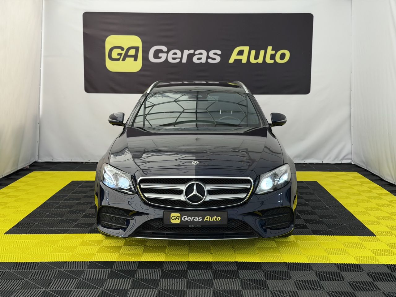 Mercedes-Benz E400 | 6