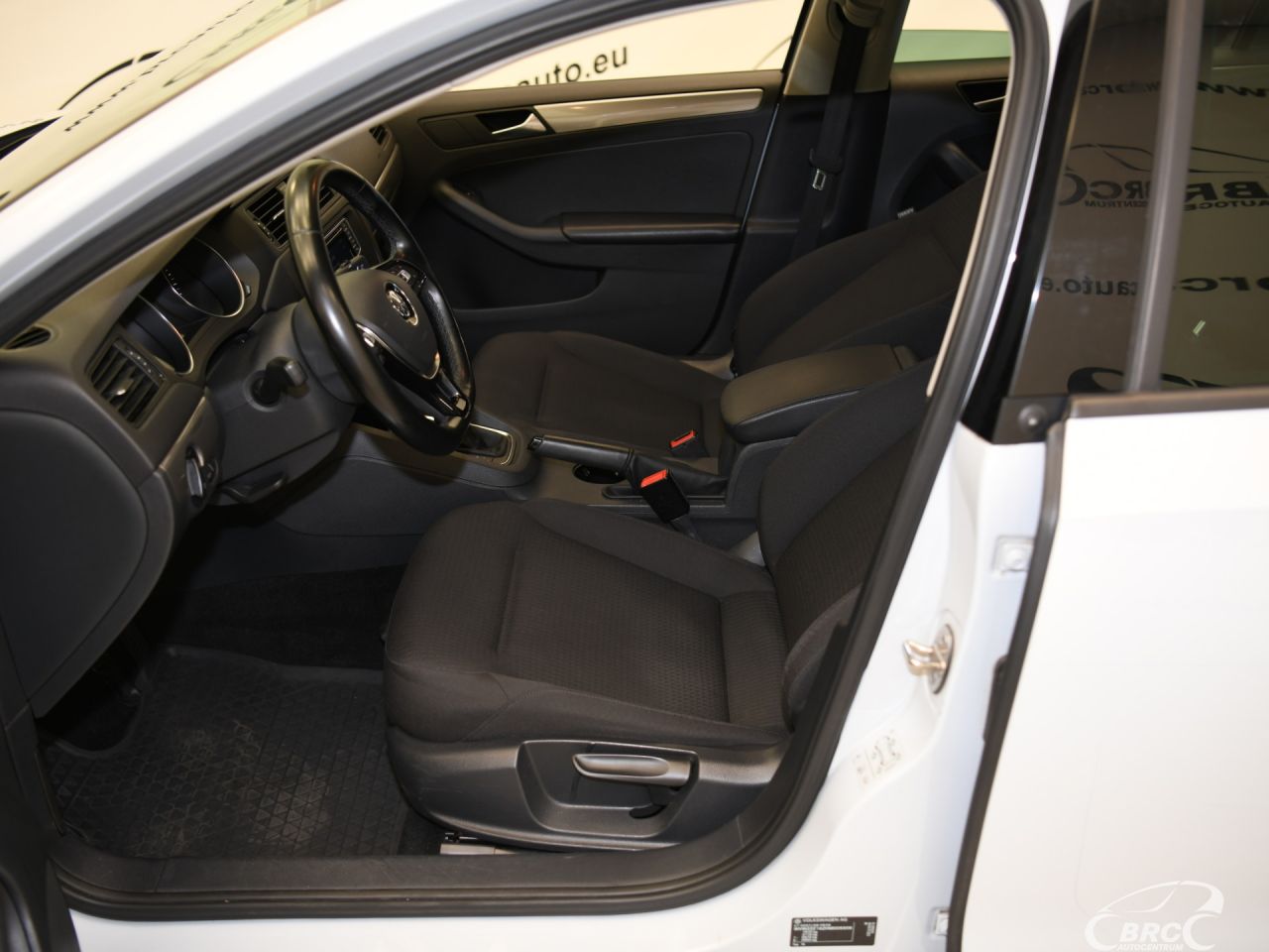 Volkswagen Jetta | 19