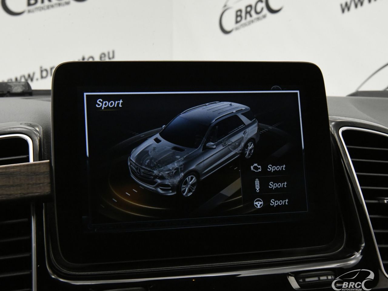 Mercedes-Benz GLE350 | 42