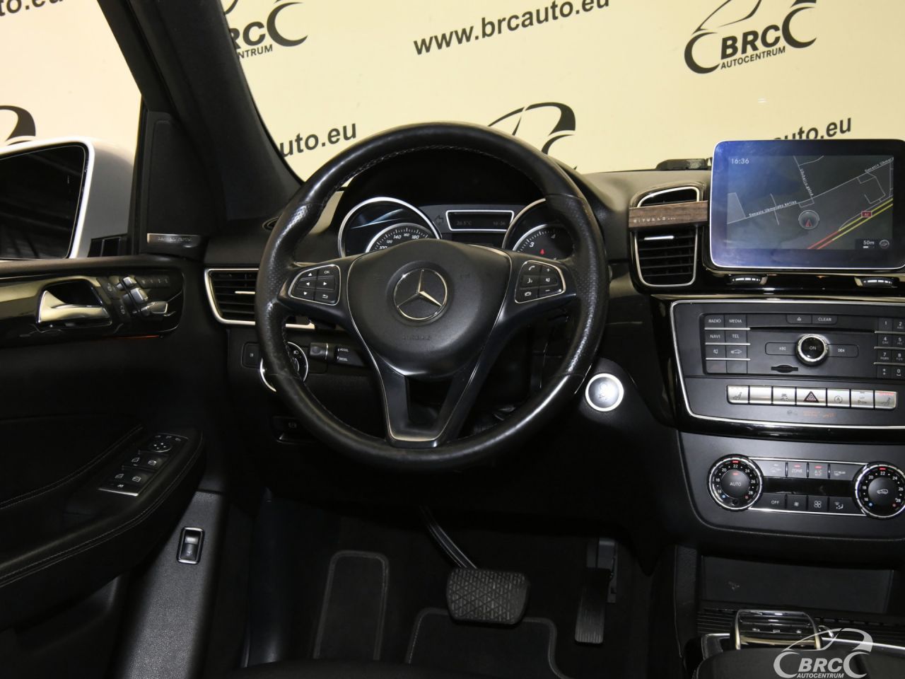 Mercedes-Benz GLE350 | 14