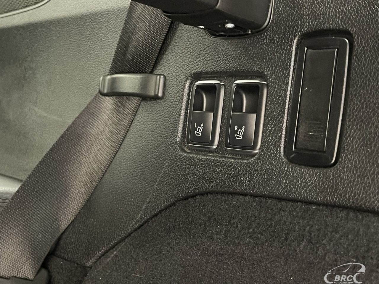 Mercedes-Benz GLS350 | 51