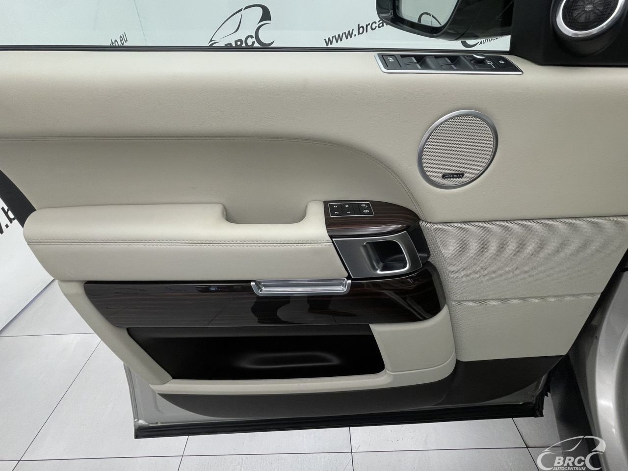 Land Rover Range Rover | 22