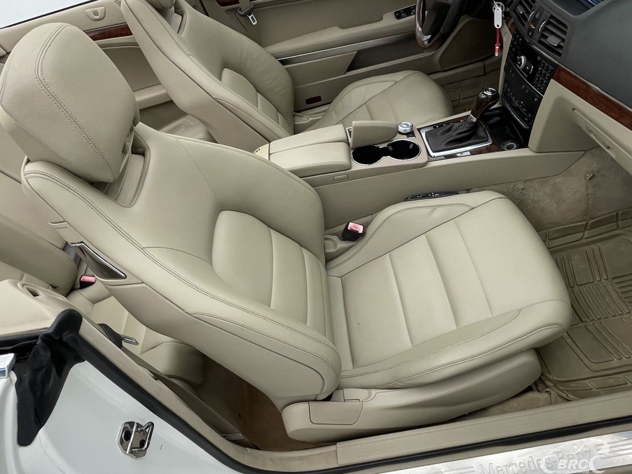 Mercedes-Benz E550 | 6