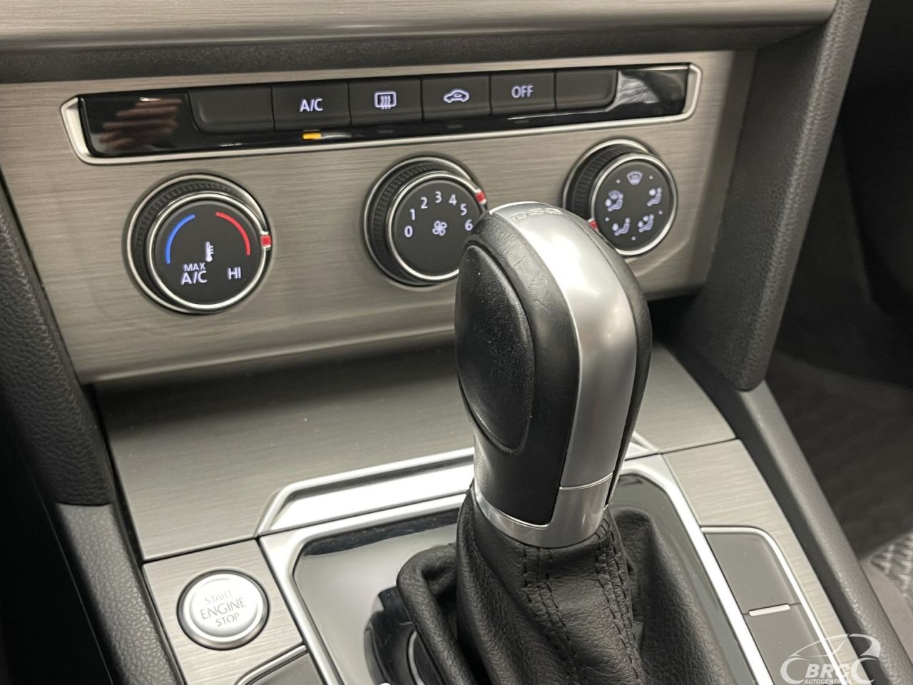 Volkswagen Passat | 25