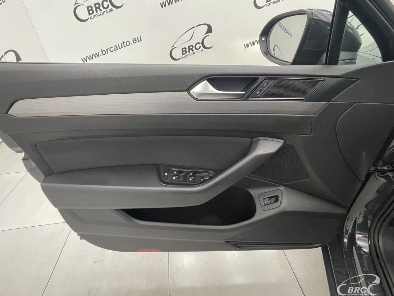 Volkswagen Passat | 19