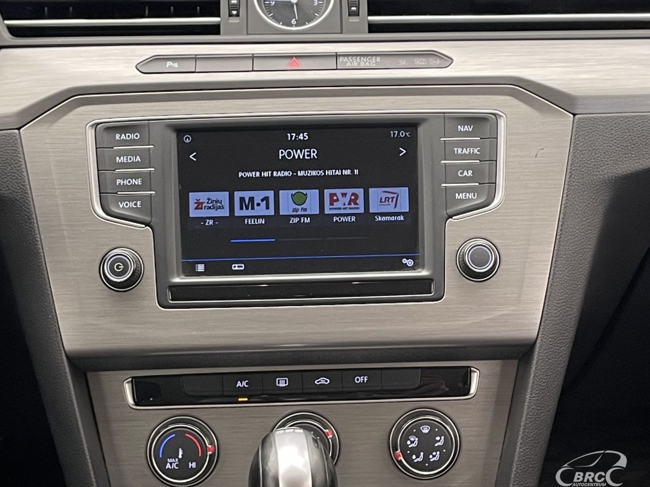 Volkswagen Passat | 16