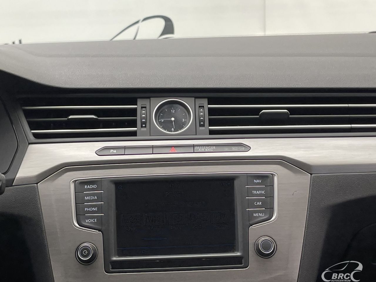 Volkswagen Passat | 15