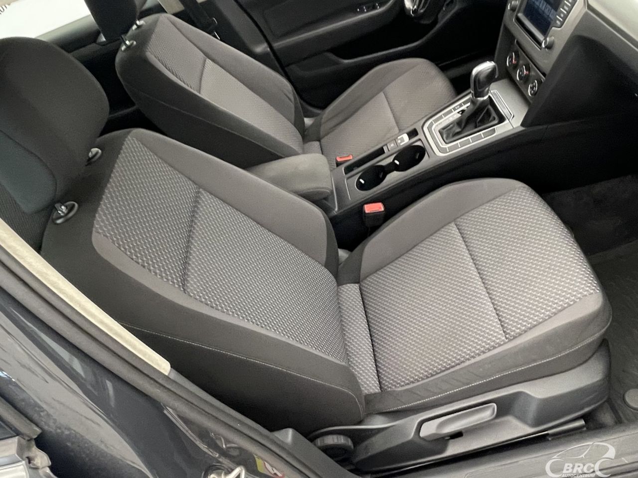 Volkswagen Passat | 4