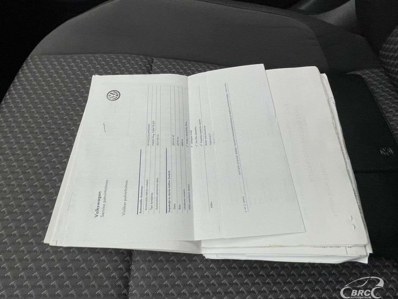 Volkswagen Passat | 40