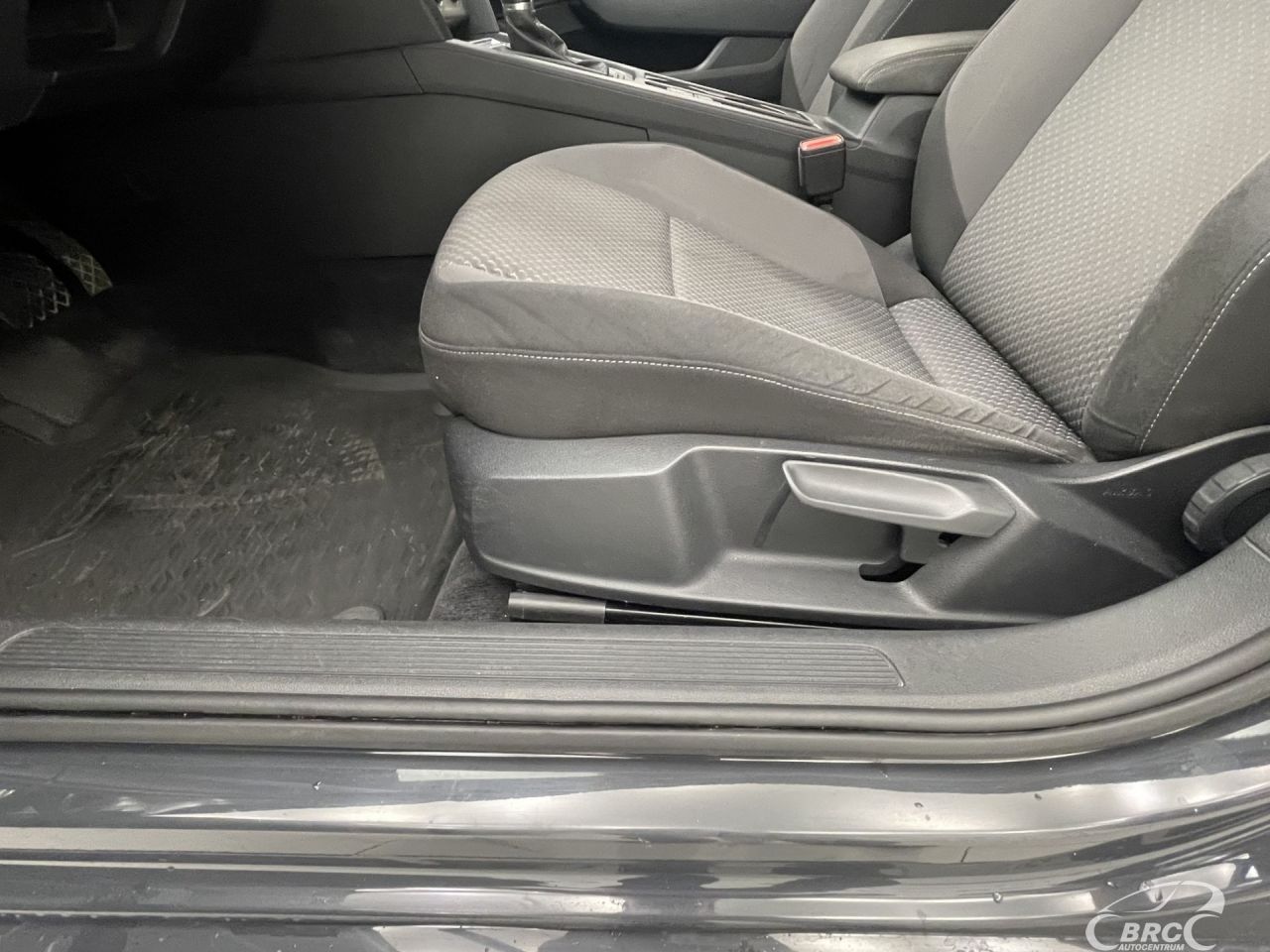 Volkswagen Passat | 21