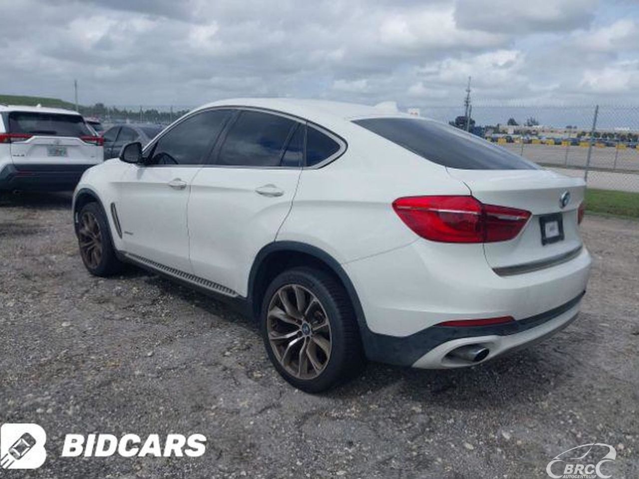 BMW X6 | 73
