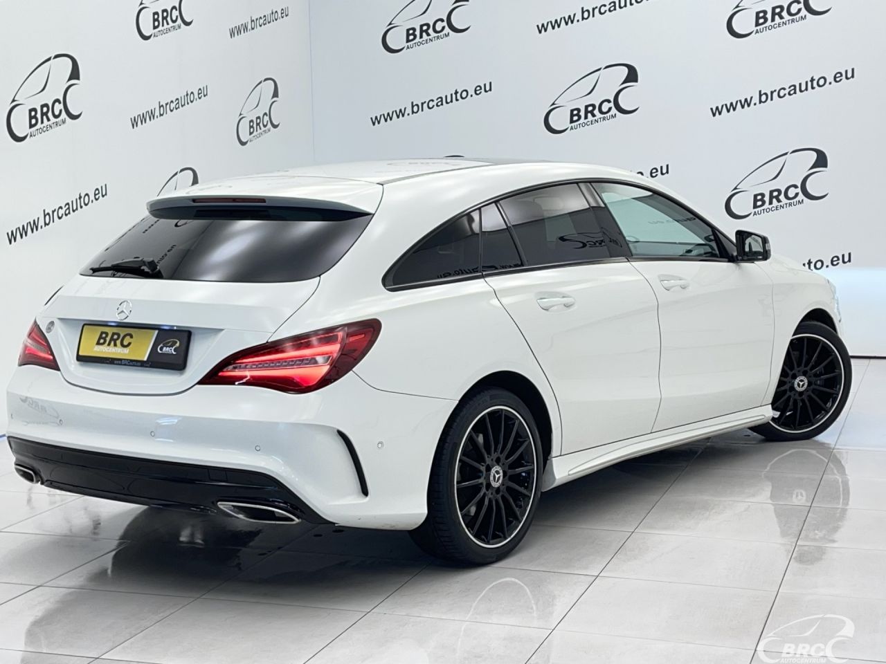 Mercedes-Benz CLA200 | 1