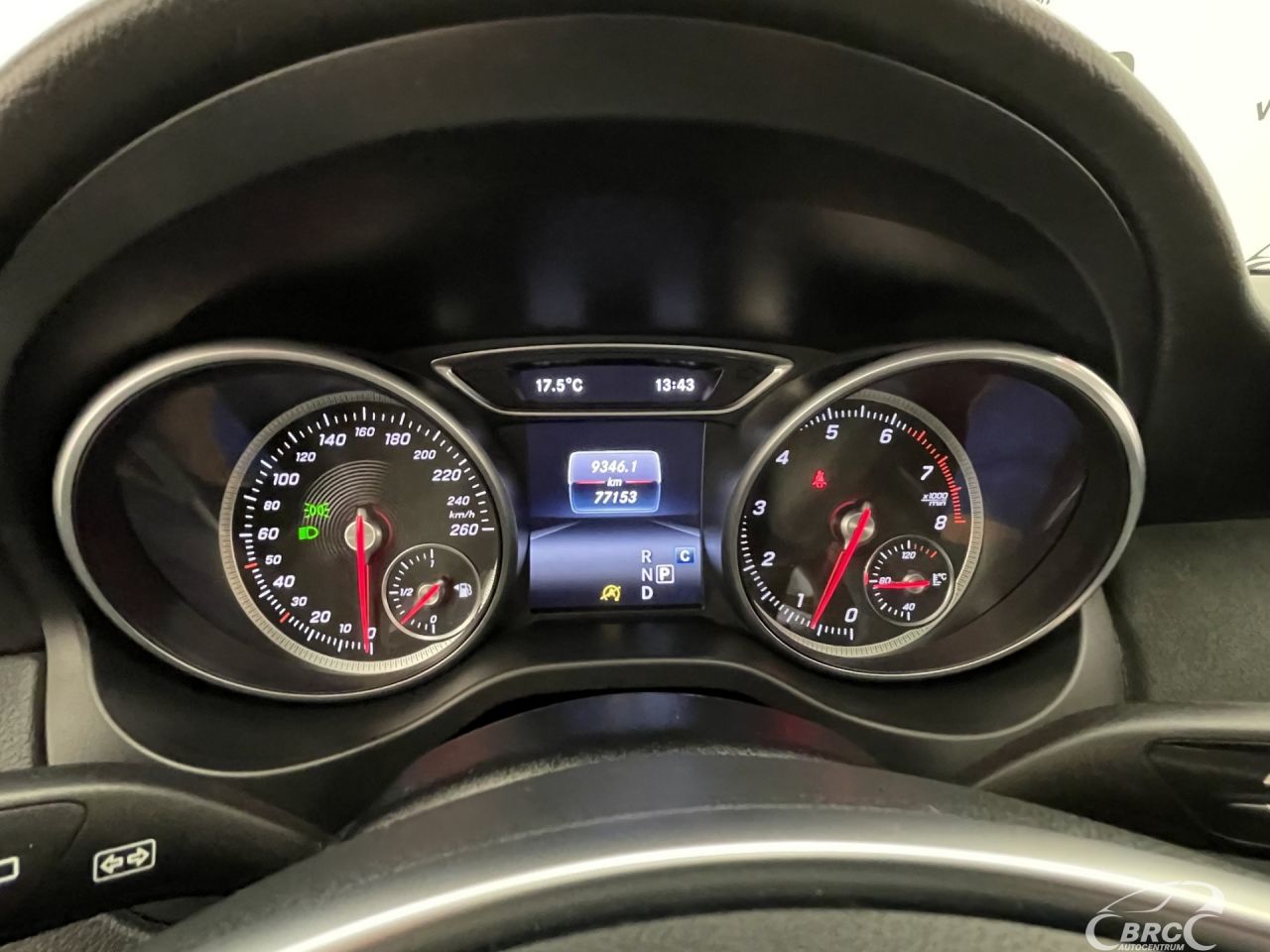 Mercedes-Benz CLA200 | 29