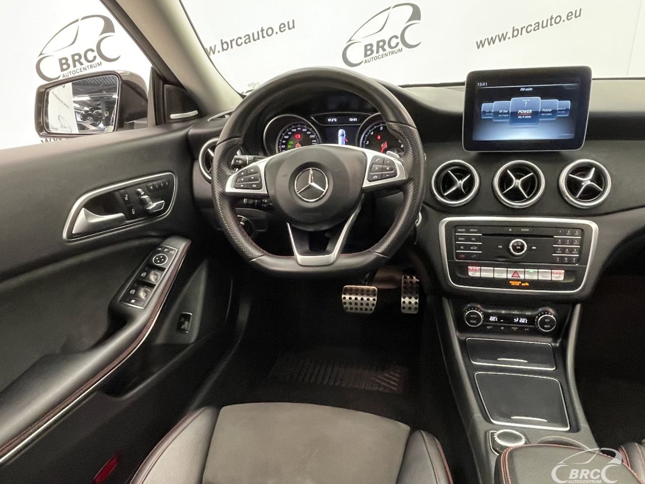 Mercedes-Benz CLA200 | 13