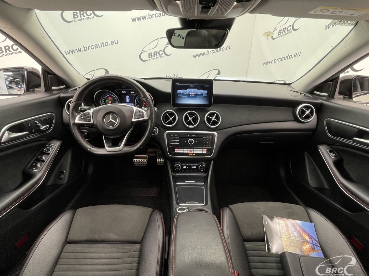 Mercedes-Benz CLA200 | 2